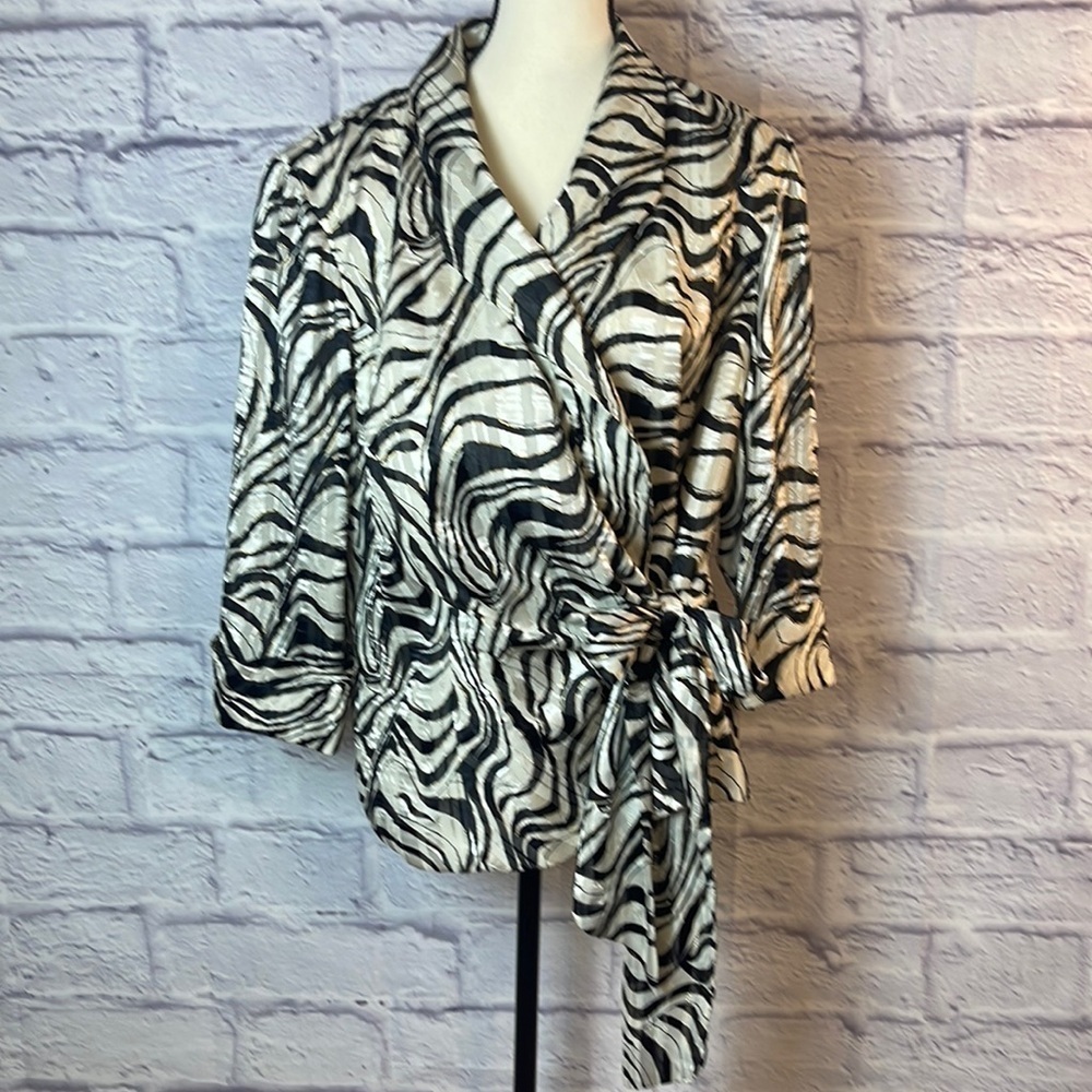 Alex Women’s Evenings 2X Wrap Front Lined Blouse Printed Black/ivory 3/4…